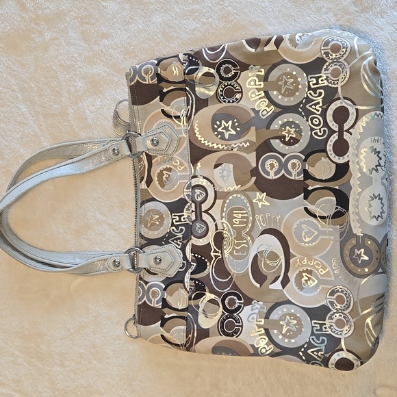 EUC Coach Poppy Pop C Glam Jacquard Tote With Dust Bag PRICE FIRM